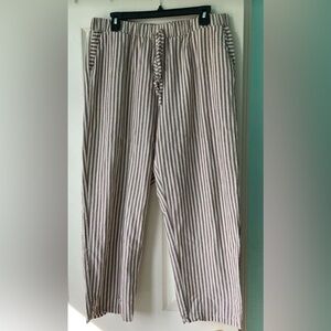 Women’s Cropped Pants